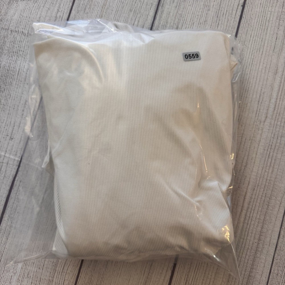 Lululemon Women's Size 6 White Full Zip Hooded Jacket Ruched Thumbholes Workout - Picture 15 of 15
